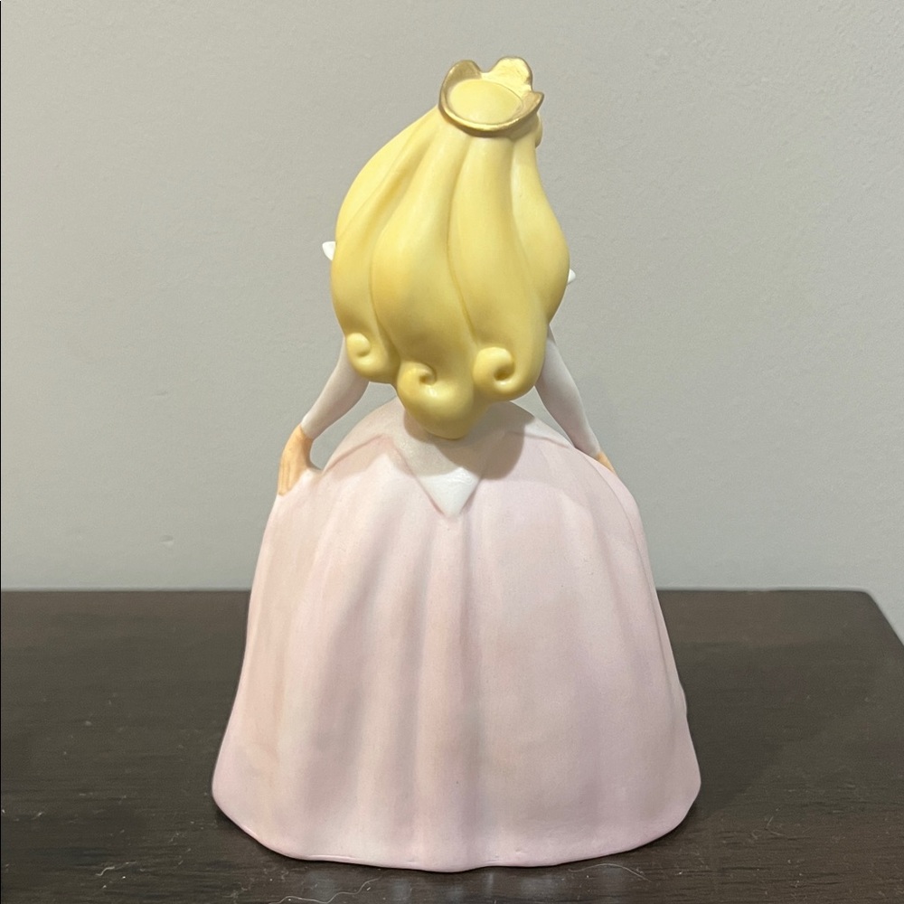 Vintage Disney Porcelain Sleeping Beauty Figurine Set - Picture 4 of 11